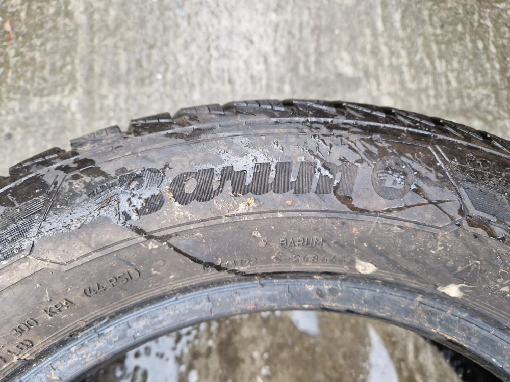 2 KS ZIMNÍ PNEUMATIKA BARUM POLARIS 5 - 185/60 R14 82T - 20570