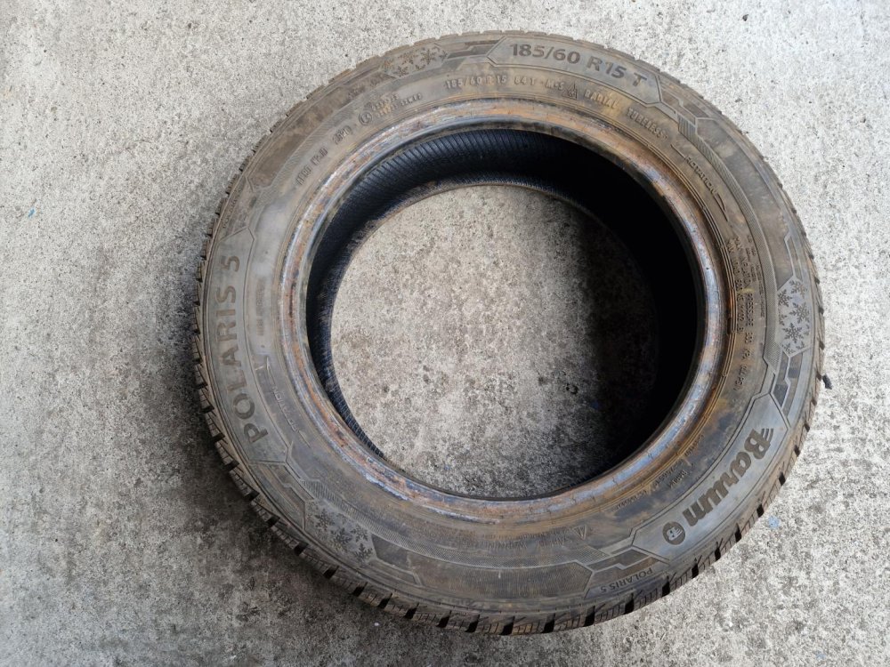 2 KS ZIMNÍ PNEUMATIKA BARUM POLARIS 5 - 185/60 R15 84T - 20735 2 KS ZIMNÍ PNEUMATIKA BARUM POLARIS 5 - 185/60 R15 84T - 20735