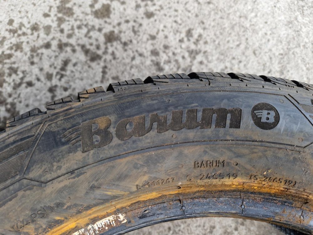 2 KS ZIMNÍ PNEUMATIKA BARUM POLARIS 5 - 185/60 R15 84T - 20735 2 KS ZIMNÍ PNEUMATIKA BARUM POLARIS 5 - 185/60 R15 84T - 20735