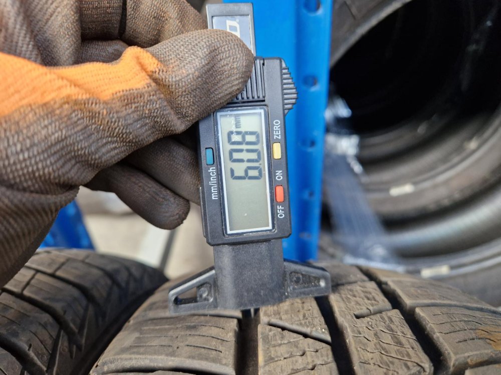 2 KS ZIMNÍ PNEUMATIKA BARUM POLARIS 5 - 185/60 R15 84T - 20735 2 KS ZIMNÍ PNEUMATIKA BARUM POLARIS 5 - 185/60 R15 84T - 20735