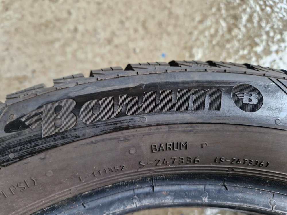 2 KS ZIMNÍ PNEUMATIKA BARUM POLARIS 5 - 195/50 R15 82H - 20602