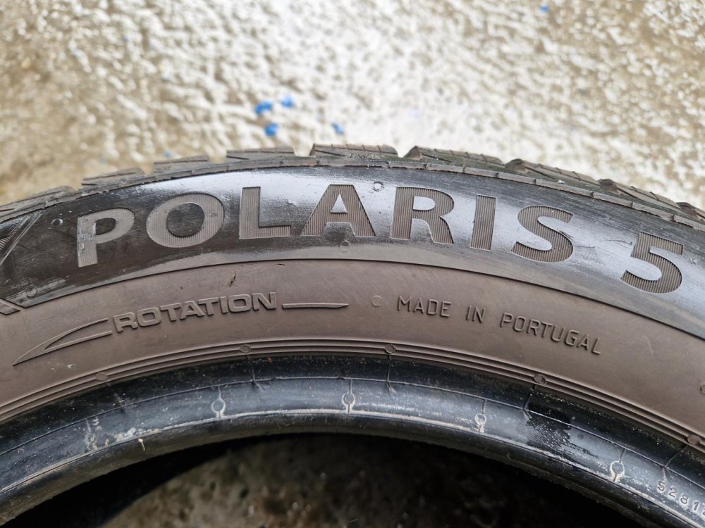 2 KS ZIMNÍ PNEUMATIKA BARUM POLARIS 5 - 195/50 R15 82H - 20602