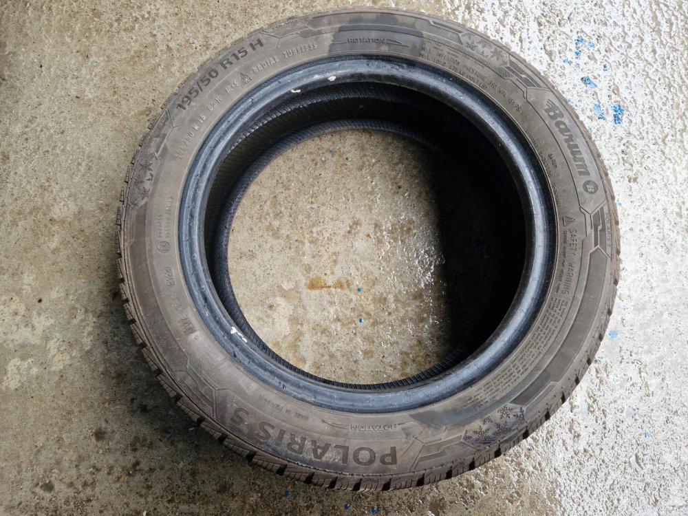 2 KS ZIMNÍ PNEUMATIKA BARUM POLARIS 5 - 195/50 R15 82H - 20602