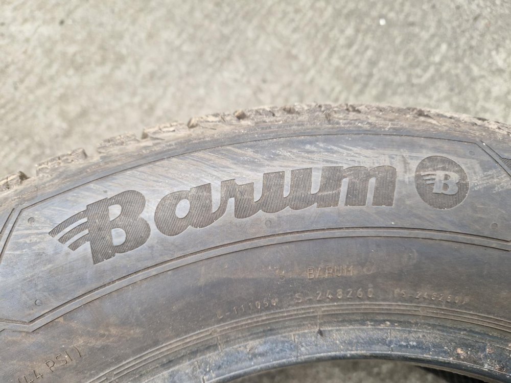 2 KS ZIMNÍ PNEUMATIKA BARUM POLARIS 5 - 195/65 R15 91T - 20284