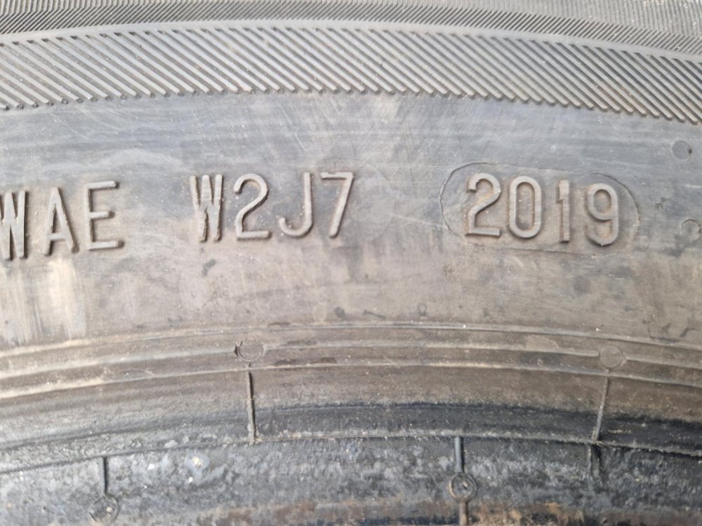 2 KS ZIMNÍ PNEUMATIKA BARUM POLARIS 5 - 195/65 R15 91T - 20284