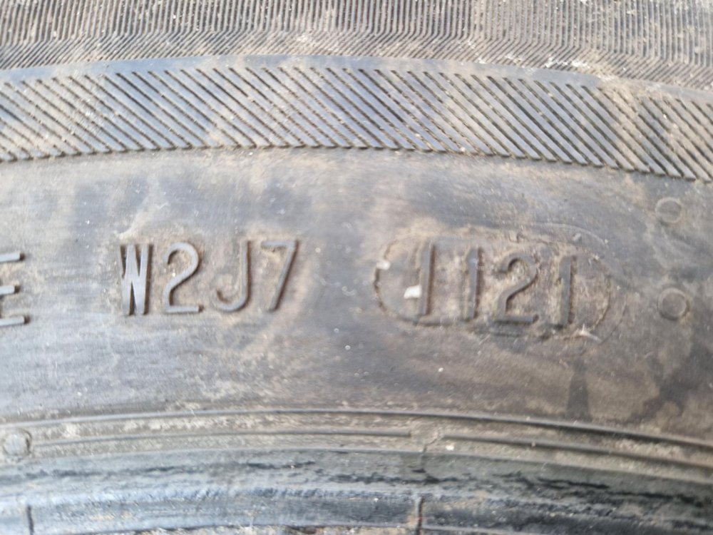 2 KS ZIMNÍ PNEUMATIKA BARUM POLARIS 5 - 195/65 R15 91T - 20381