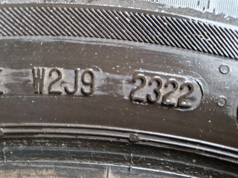 2 KS ZIMNÍ PNEUMATIKA BARUM POLARIS 5 - 195/65 R15 91T - 20394