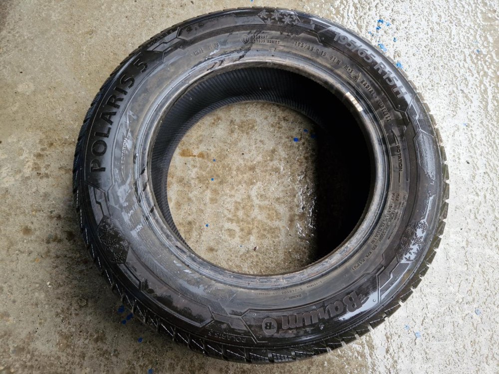 2 KS ZIMNÍ PNEUMATIKA BARUM POLARIS 5 - 195/65 R15 91T - 20394