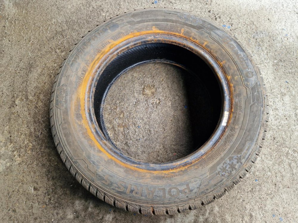2 KS ZIMNÍ PNEUMATIKA BARUM POLARIS 5 - 195/65 R15 91T - 20429