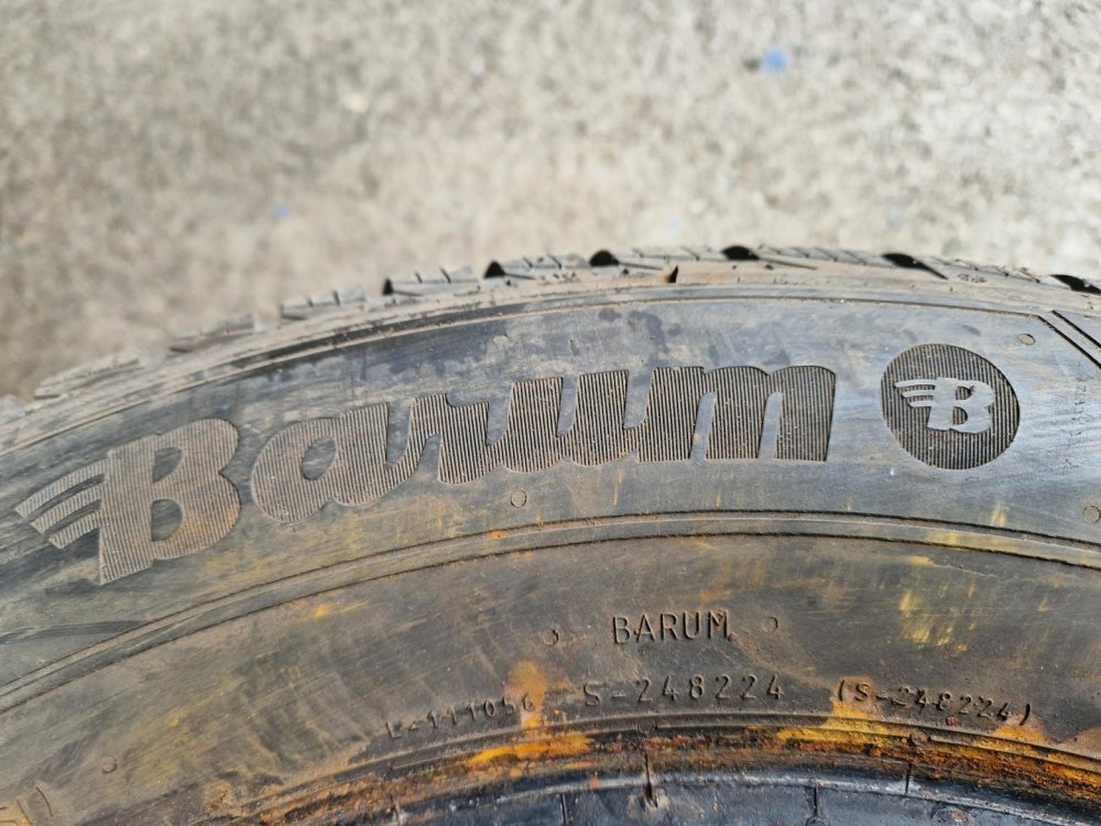 2 KS ZIMNÍ PNEUMATIKA BARUM POLARIS 5 - 195/65 R15 91T - 20429
