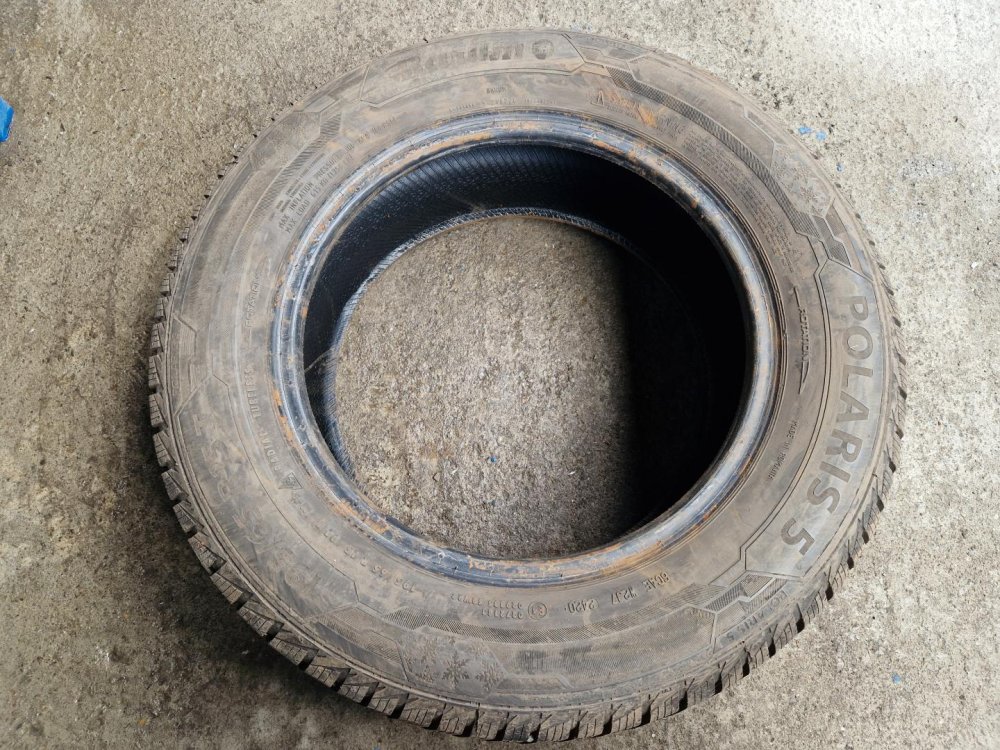 2 KS ZIMNÍ PNEUMATIKA BARUM POLARIS 5 - 195/65 R15 91T - 20429