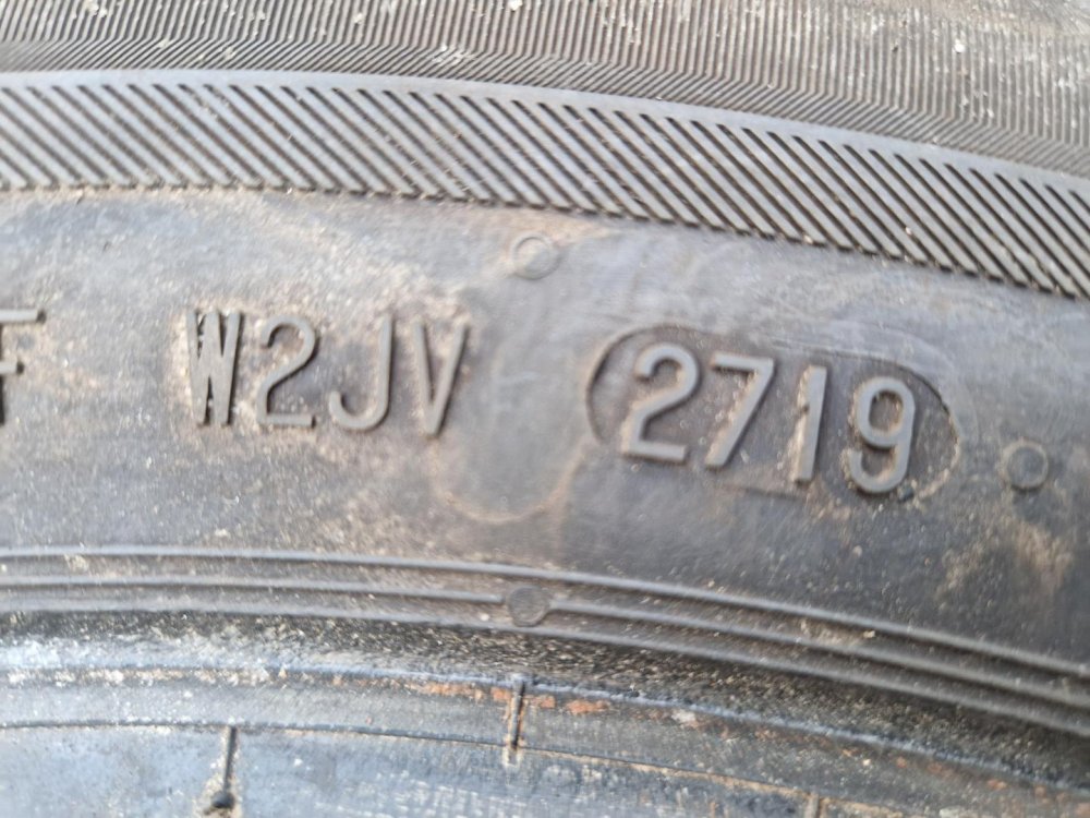 2 KS ZIMNÍ PNEUMATIKA BARUM POLARIS 5 - 205/55 R16 91T - 20301