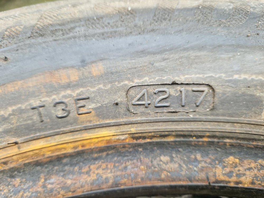 2 KS ZIMNÍ PNEUMATIKA BRIDGESTONE BLIZZAK LM001 - 195/55 R15 85H - 20285