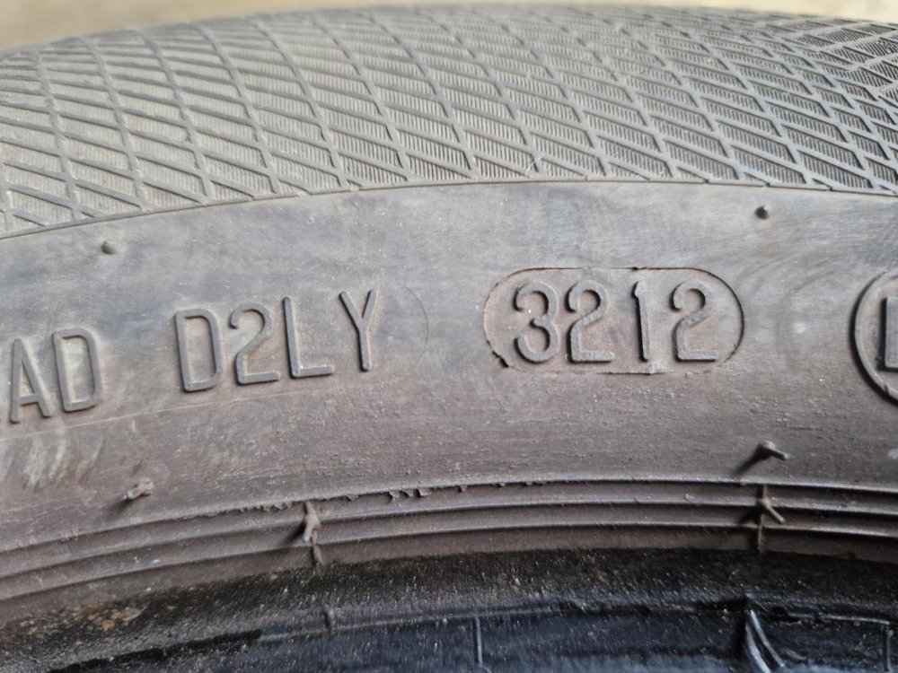 2 KS ZIMNÍ PNEUMATIKA CONTINENTAL CONTACT TS850 - 185/65 R15 88T - 20430