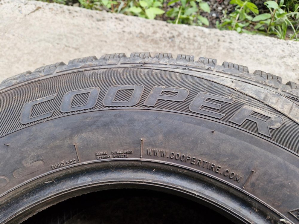 2 KS ZIMNÍ PNEUMATIKA COOPER WEATHER-MASTER WSC 245/70 R16 107T - 20595