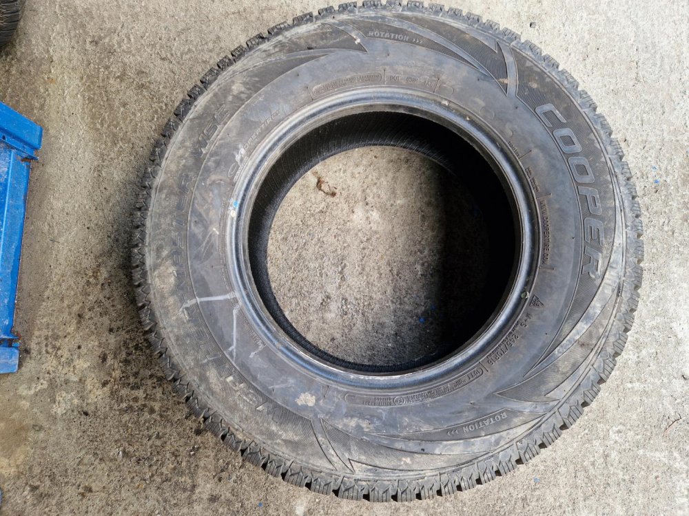 2 KS ZIMNÍ PNEUMATIKA COOPER WEATHER-MASTER WSC 245/70 R16 107T - 20595