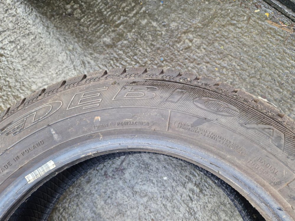 2 KS ZIMNÍ PNEUMATIKA DEBICA FRIGO 185/65 R15 88T - 20278
