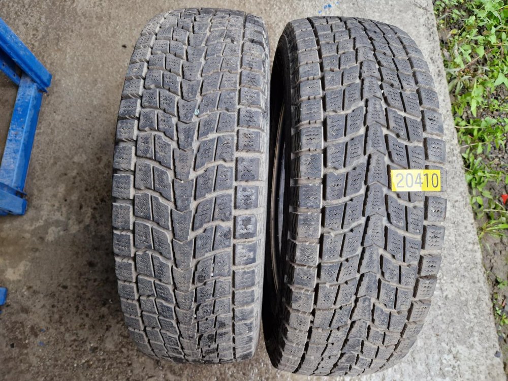 2 KS ZIMNÍ PNEUMATIKA DUNLOP STUDLESS GRANDTREK SJ6 - 205/70 R15 95Q - 20410