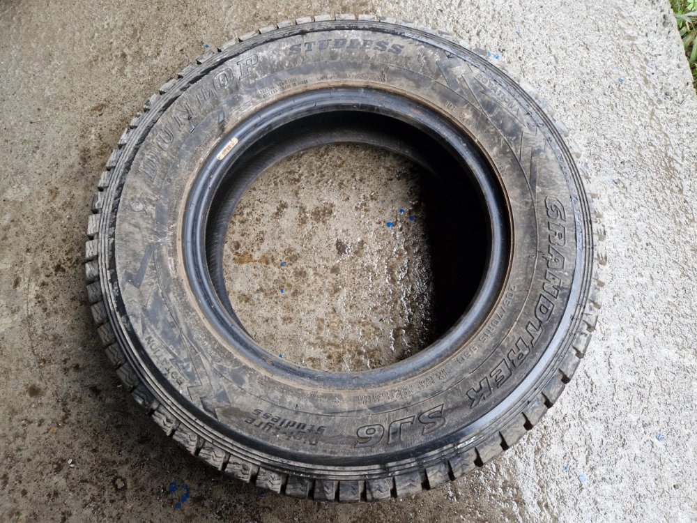 2 KS ZIMNÍ PNEUMATIKA DUNLOP STUDLESS GRANDTREK SJ6 - 205/70 R15 95Q - 20410