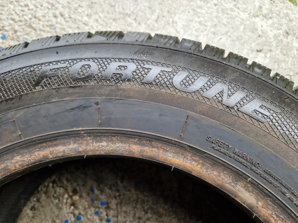 2 KS ZIMNÍ PNEUMATIKA FORTUNE SNOWFUN FSR-901 - 195/65 R15 91H - 20498