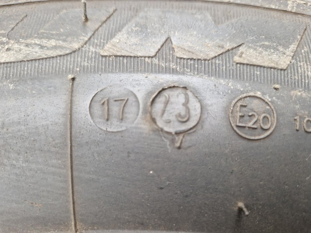 2 KS ZIMNÍ PNEUMATIKA GLOB-GUM WINTER CW-790 -195/65 R15 91H - 20288