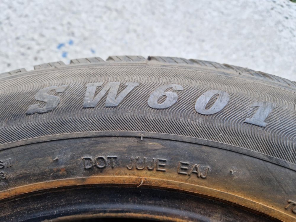 2 KS ZIMNÍ PNEUMATIKA GOODRIDE SW601 - 205/60 R16 92H - 20956