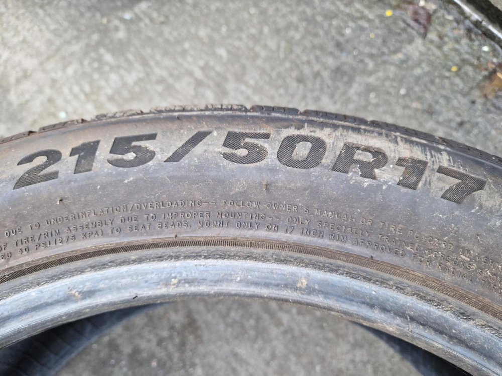 2 KS ZIMNÍ PNEUMATIKA GRIPMAX SUREGRIP PRO WINTER 215/50 R17 95V - 20599