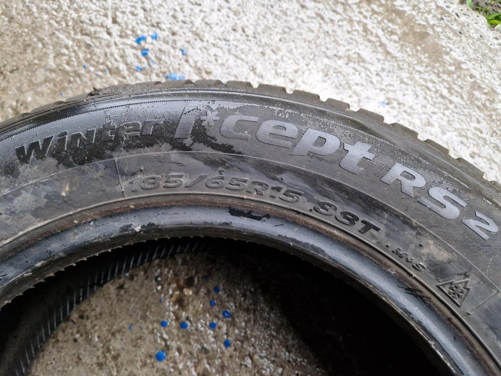 2 KS ZIMNÍ PNEUMATIKA HANKOOK I CEPT RS2 WINTER - 185/65 R15 88T - 20503