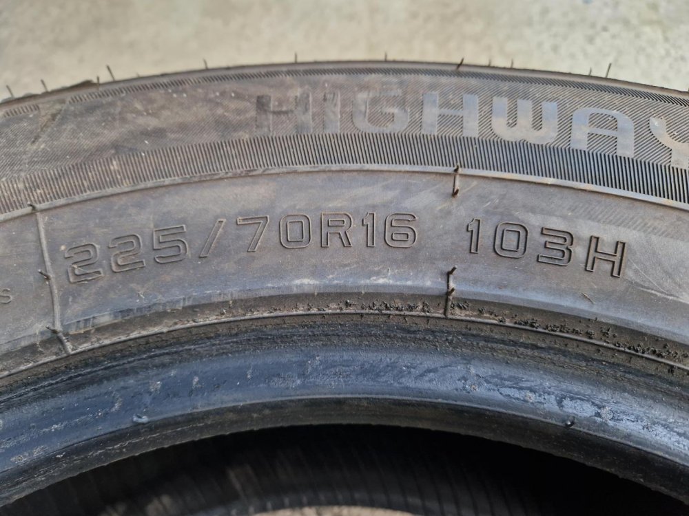 2 KS ZIMNÍ PNEUMATIKA HIFLY VIGOROUS HT 601 - 225/70 R16 103H - 21161