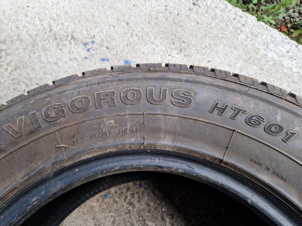 2 KS ZIMNÍ PNEUMATIKA HIFLY VIGOROUS HT 601 - 225/70 R16 103H - 21161