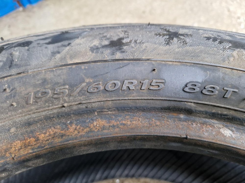 2 KS ZIMNÍ PNEUMATIKA KINGSTAR WINTER SW40 - 195/60 R15 88T - 20406