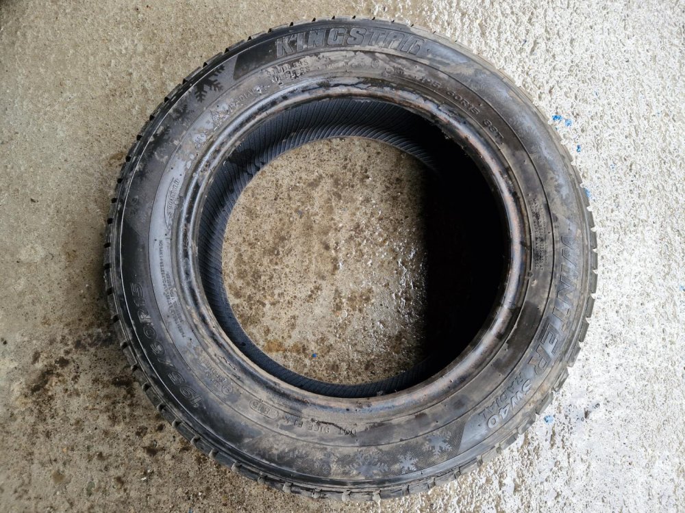 2 KS ZIMNÍ PNEUMATIKA KINGSTAR WINTER SW40 - 195/60 R15 88T - 20406