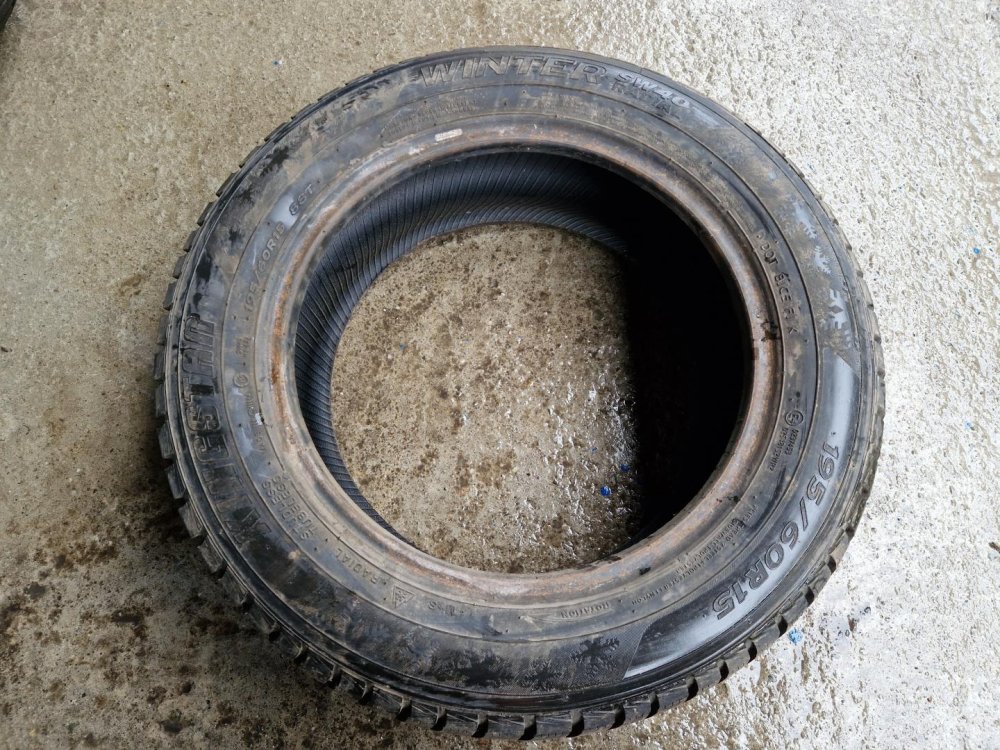 2 KS ZIMNÍ PNEUMATIKA KINGSTAR WINTER SW40 - 195/60 R15 88T - 20406