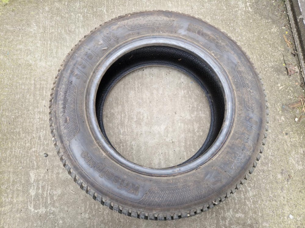 2 KS ZIMNÍ PNEUMATIKA KLEBER KRISALP HP3 - 185/65 R14 86T - 20564