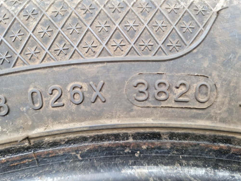 2 KS ZIMNÍ PNEUMATIKA KLEBER KRISALP HP3 - 185/65 R14 86T - 20564