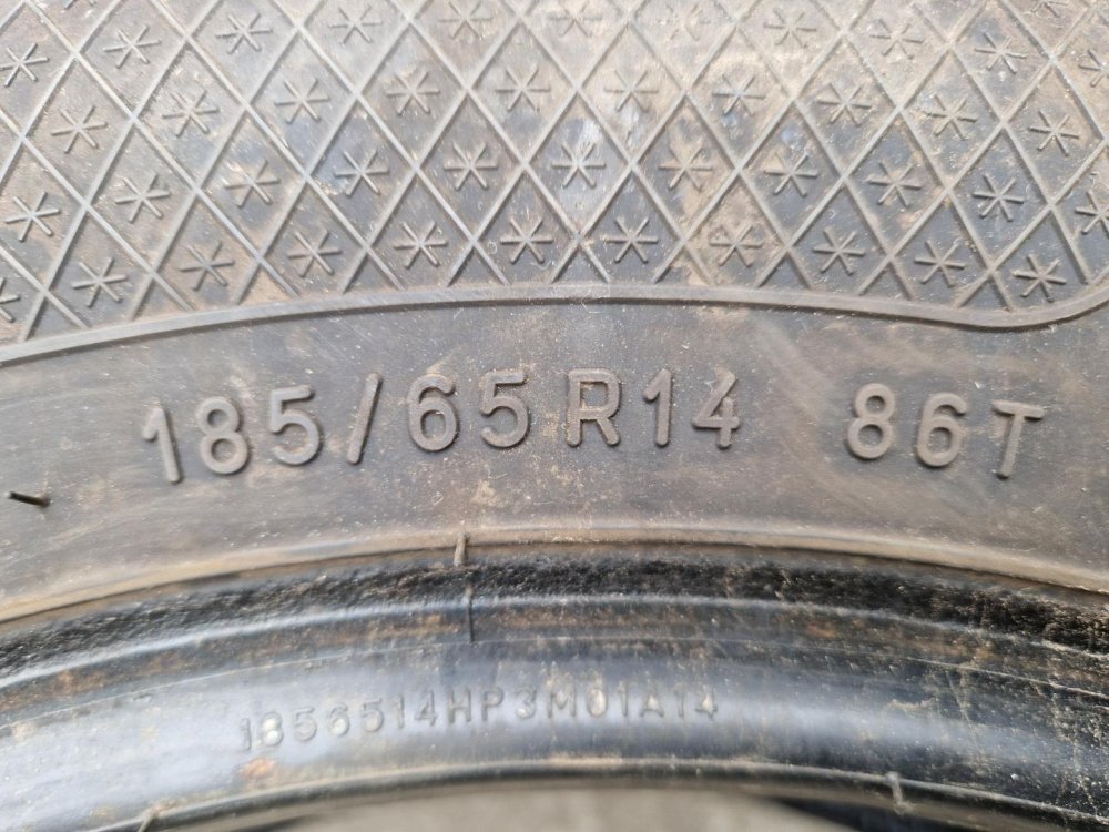 2 KS ZIMNÍ PNEUMATIKA KLEBER KRISALP HP3 - 185/65 R14 86T - 20565