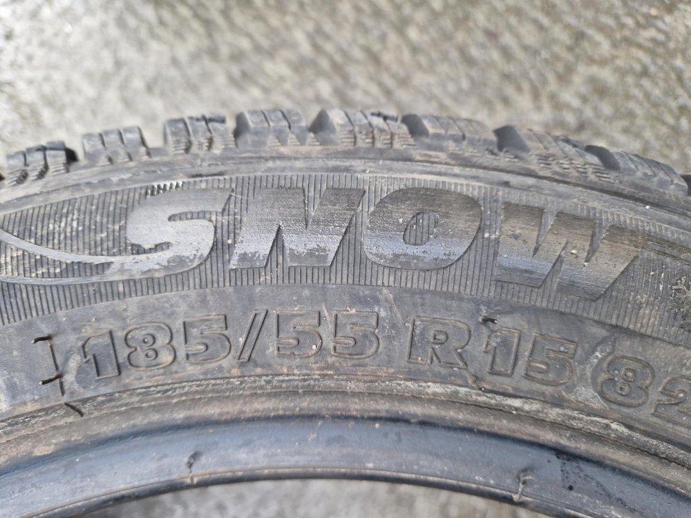 2 KS ZIMNÍ PNEUMATIKA KORMORAN SNOW 185/55 R15 82T - 20576