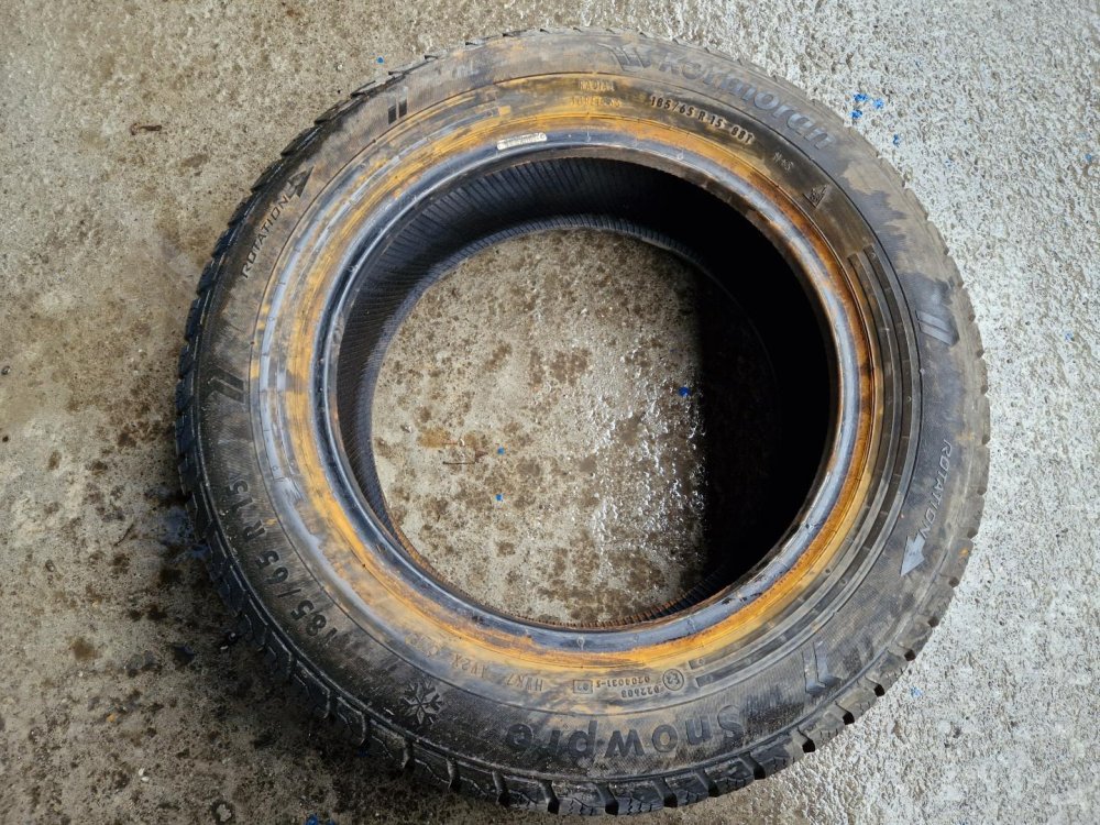 2 KS ZIMNÍ PNEUMATIKA KORMORAN SNOW PRO 185/65 R15 88T - 20508