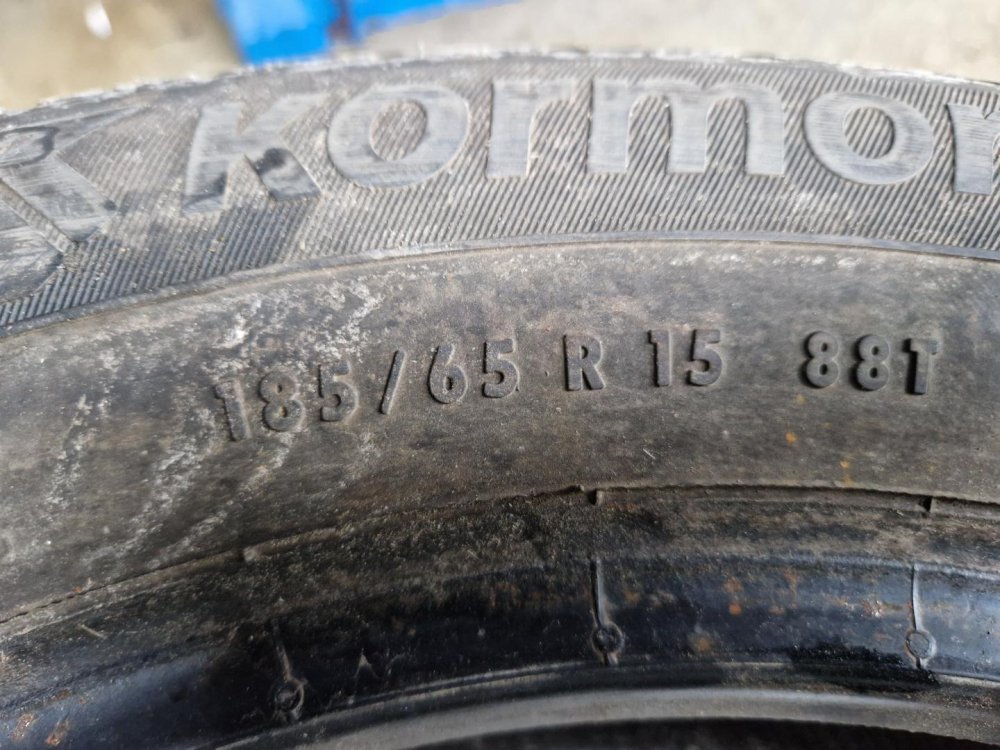 2 KS ZIMNÍ PNEUMATIKA KORMORAN SNOW PRO 185/65 R15 88T - 20509