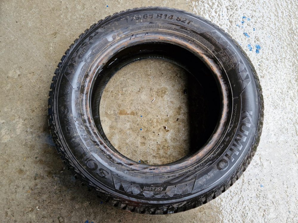 2 KS ZIMNÍ PNEUMATIKA KUMHO SOLUS 4S HA32 - 175/65 R14 82T - 20310