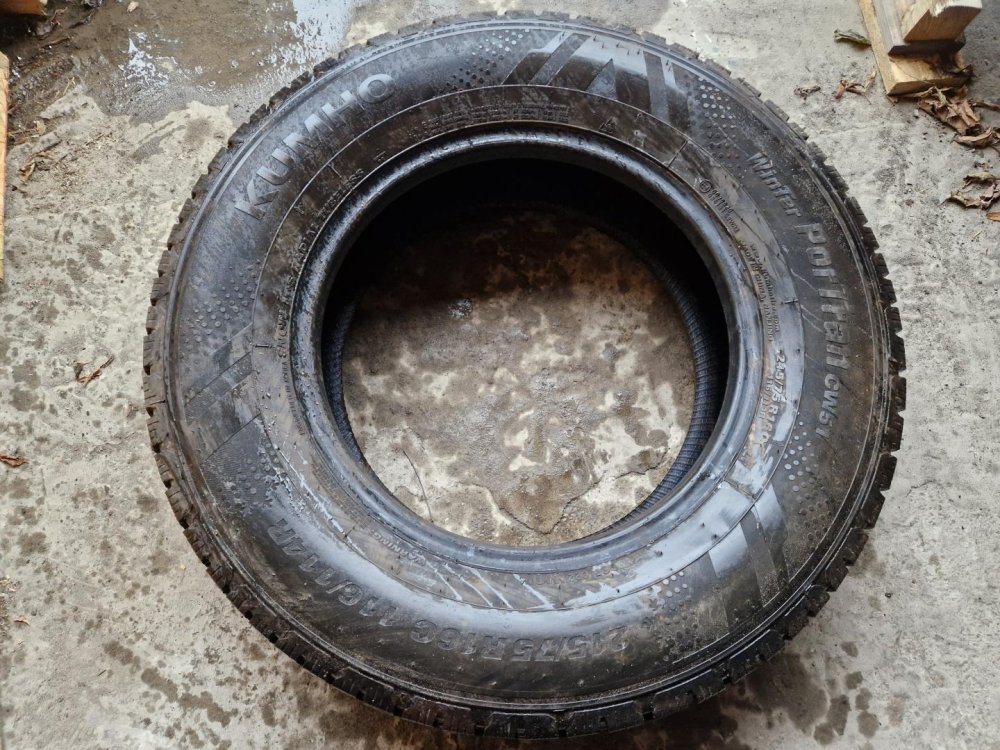 2 KS ZIMNÍ PNEUMATIKA KUMHO WINTER PORTRAN CW51 - 215/75 R16 C 116/114R - 20943