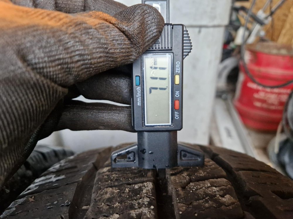 2 KS ZIMNÍ PNEUMATIKA KUMHO WINTER PORTRAN CW51 - 215/75 R16 C 116/114R - 20943