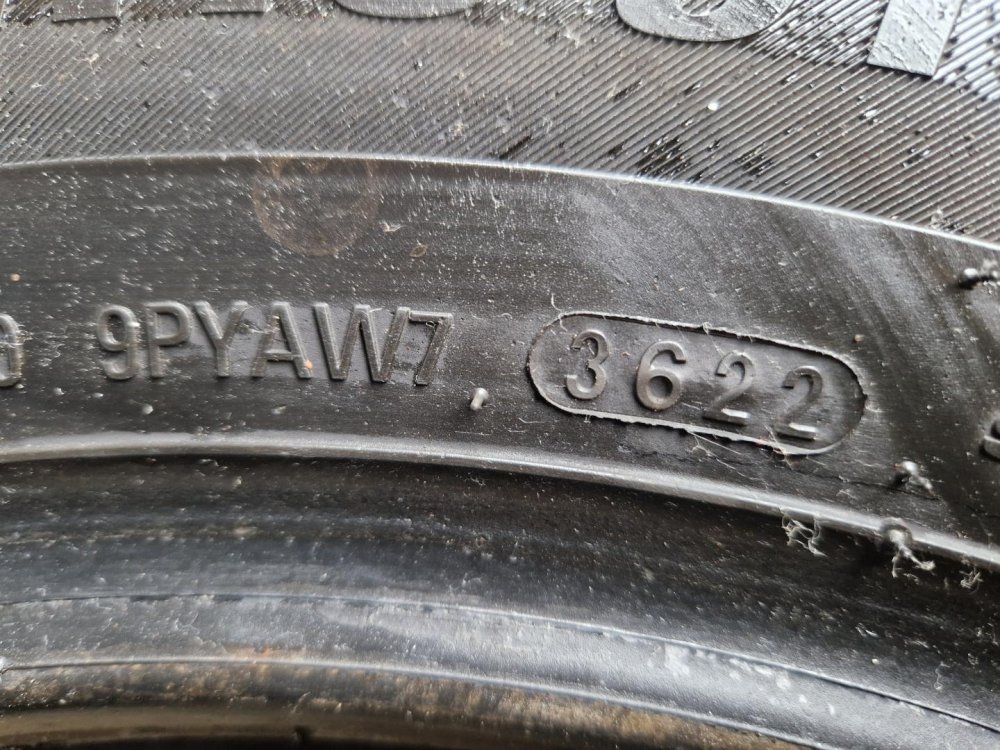 2 KS ZIMNÍ PNEUMATIKA KUMHO WINTERCRAFT WP52 - 195/65 R15 91T - 20588