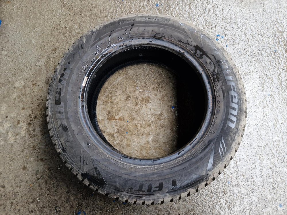 2 KS ZIMNÍ PNEUMATIKA LAUFENN FIT + 195/65 R15 91T - 20504