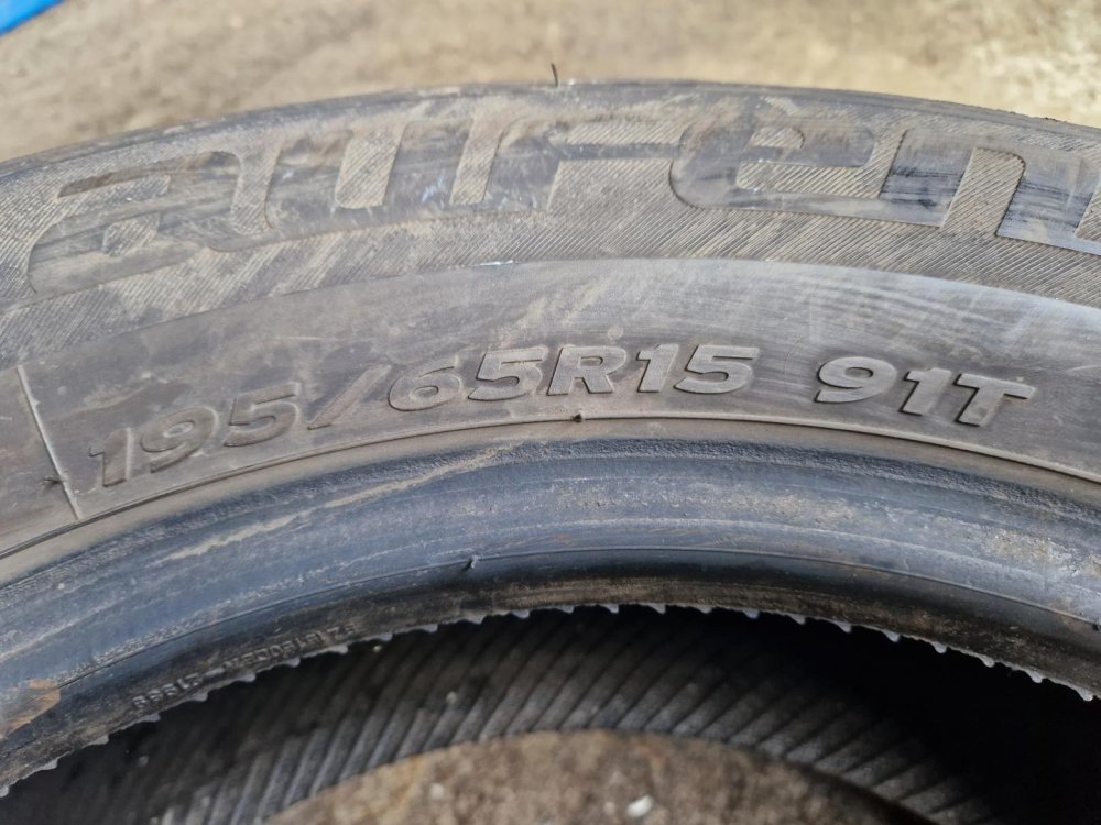 2 KS ZIMNÍ PNEUMATIKA LAUFENN FIT + 195/65 R15 91T - 20522
