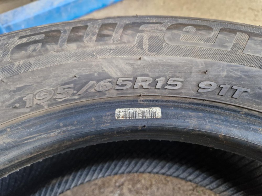 2 KS ZIMNÍ PNEUMATIKA LAUFENN FIT + 195/65 R15 91T - 20523