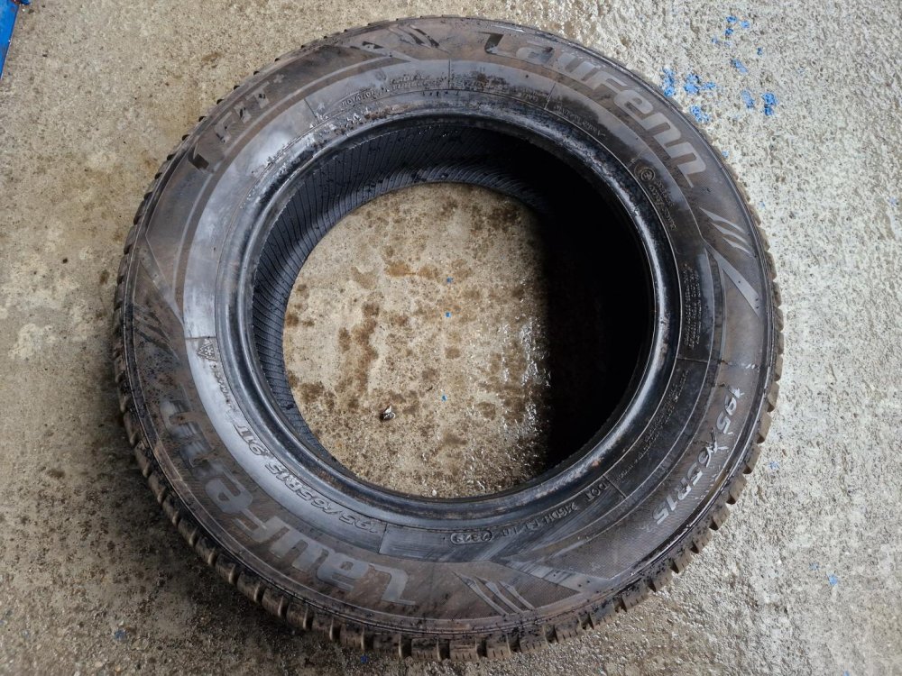 2 KS ZIMNÍ PNEUMATIKA LAUFENN FIT + 195/65 R15 91T - 20611