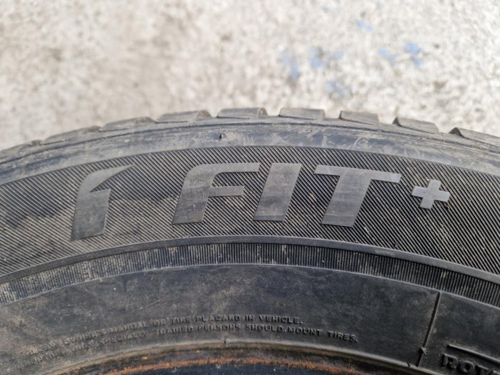 2 KS ZIMNÍ PNEUMATIKA LAUFENN FIT + 195/65 R15 91T - 20737 2 KS ZIMNÍ PNEUMATIKA LAUFENN FIT + 195/65 R15 91T - 20737