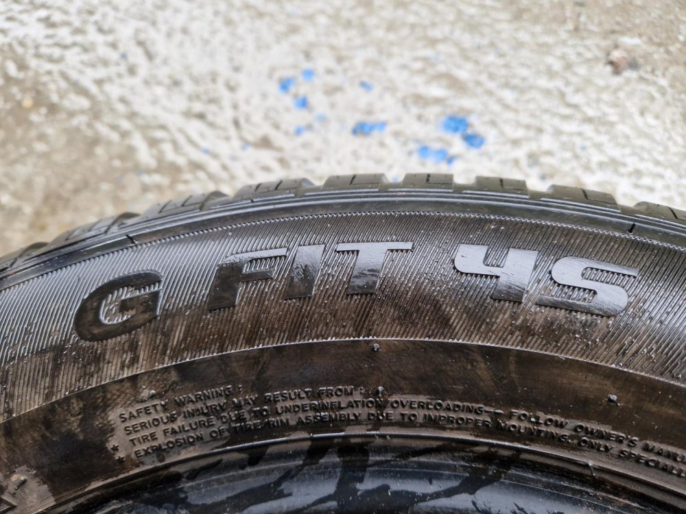 2 KS ZIMNÍ PNEUMATIKA LAUFENN G FIT 4S 175/65 R14 82T - 20307