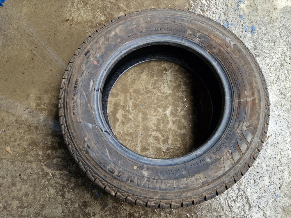 2 KS CELOROČNÍ PNEUMATIKA LEAO IGREEN VAN 4S - 175/70 R14 C 95/93T - 20292